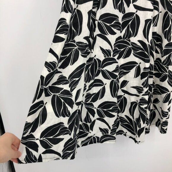 Rinascimento  black and white floral print sleeveless button front mini dress LG - Picture 7 of 11